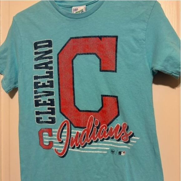 Cleveland Indians Size Small T-Shirt - Picture 4 of 5